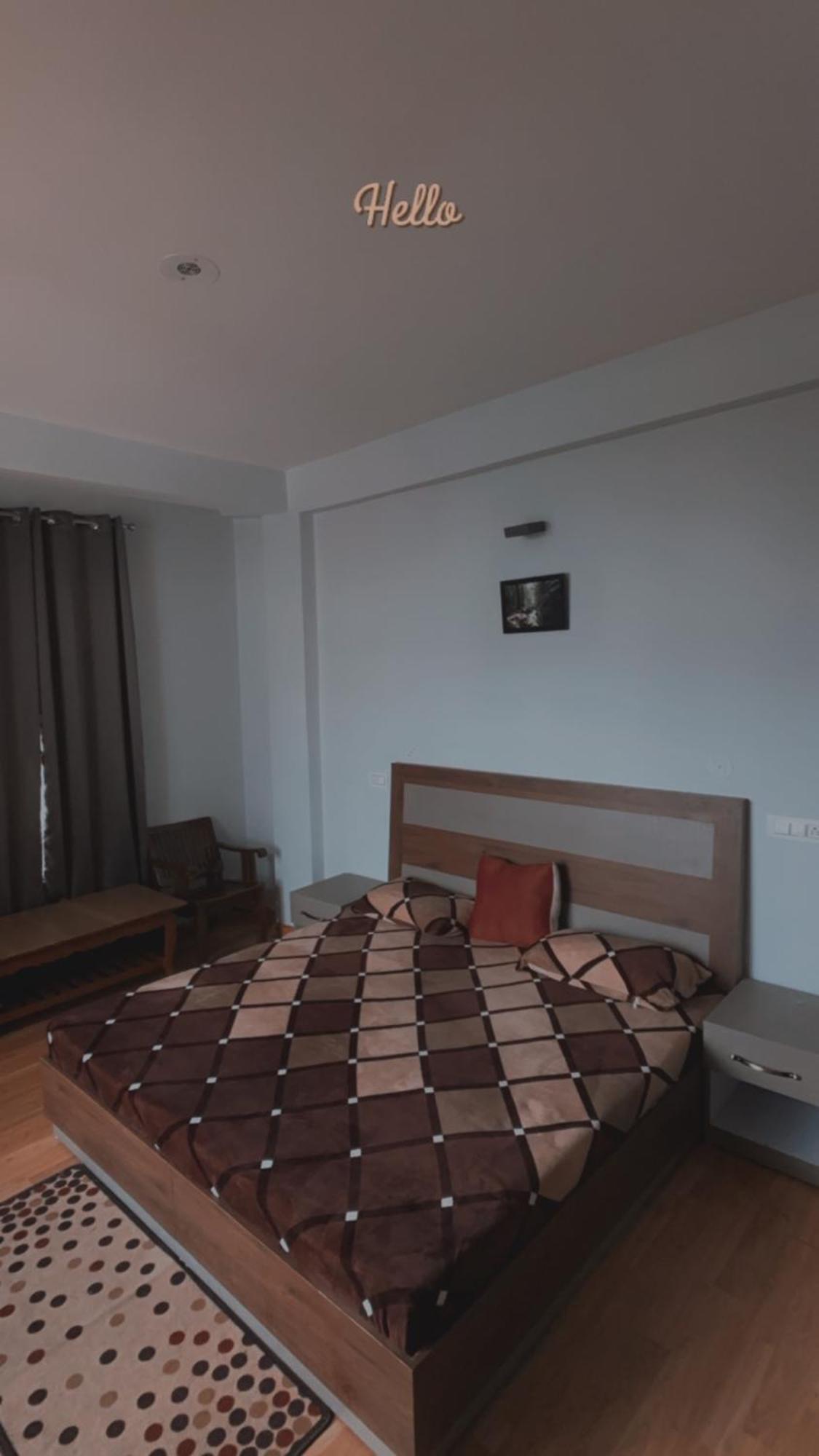 Lha Pomo Apartment Kyelang Ngoại thất bức ảnh