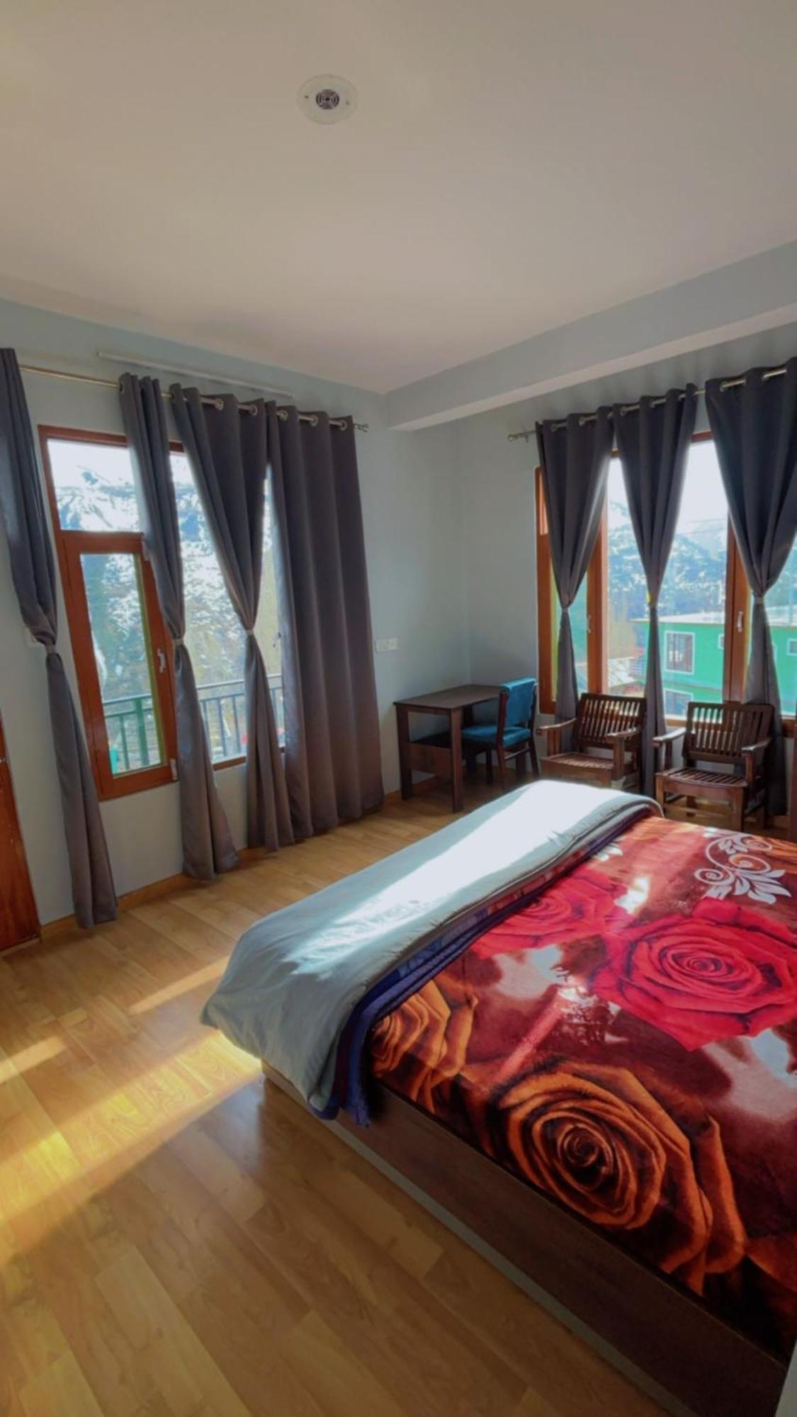 Lha Pomo Apartment Kyelang Ngoại thất bức ảnh