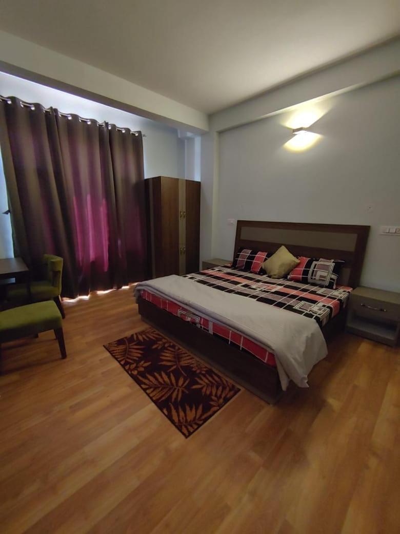 Lha Pomo Apartment Kyelang Ngoại thất bức ảnh