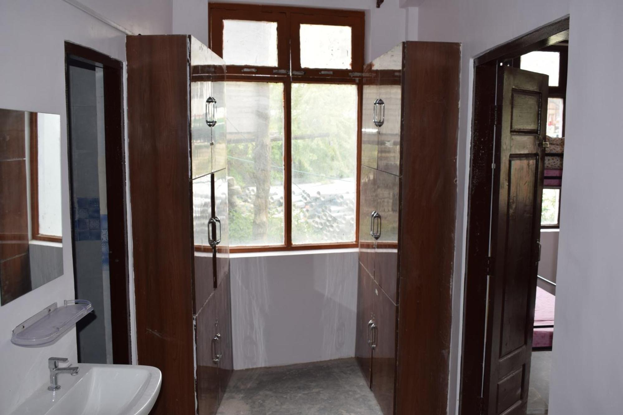 Lha Pomo Apartment Kyelang Ngoại thất bức ảnh