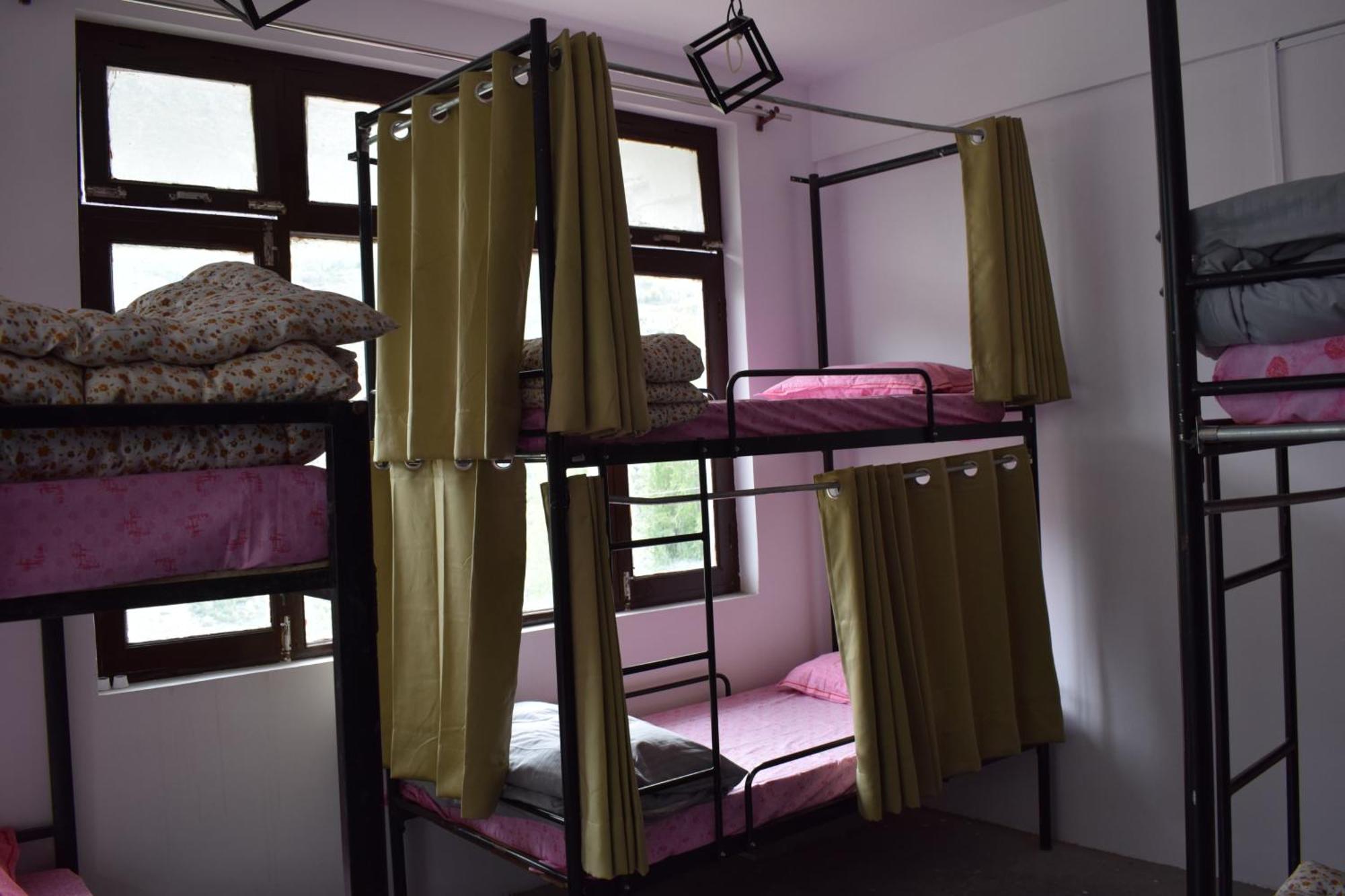 Lha Pomo Apartment Kyelang Ngoại thất bức ảnh